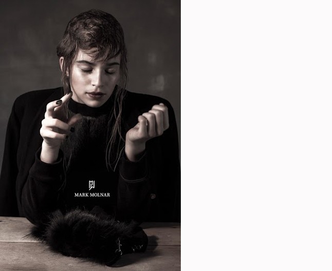 Képzőművészből hajszobrász