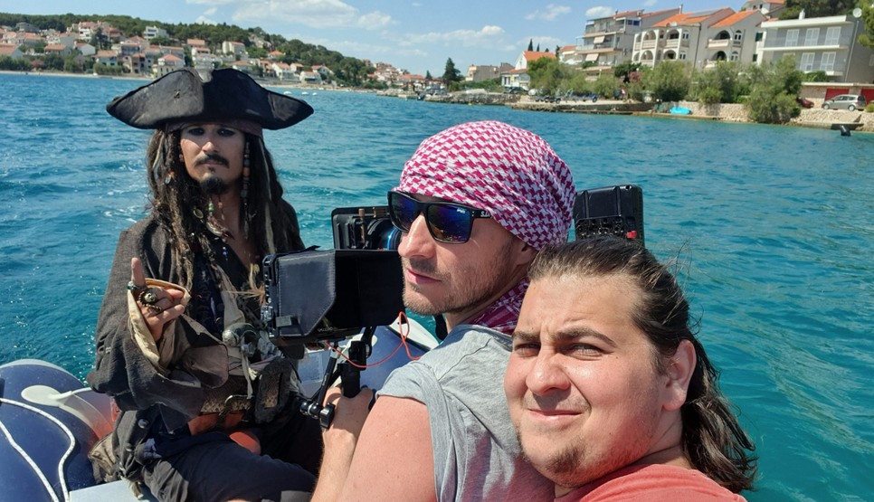 Ádám és csapata teljes "harci díszben"