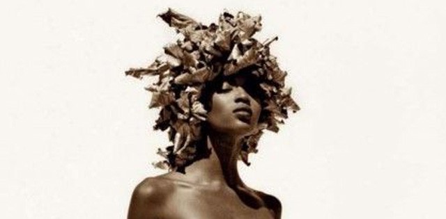 Naomi Campbell a Vogue-ban 1990-ben