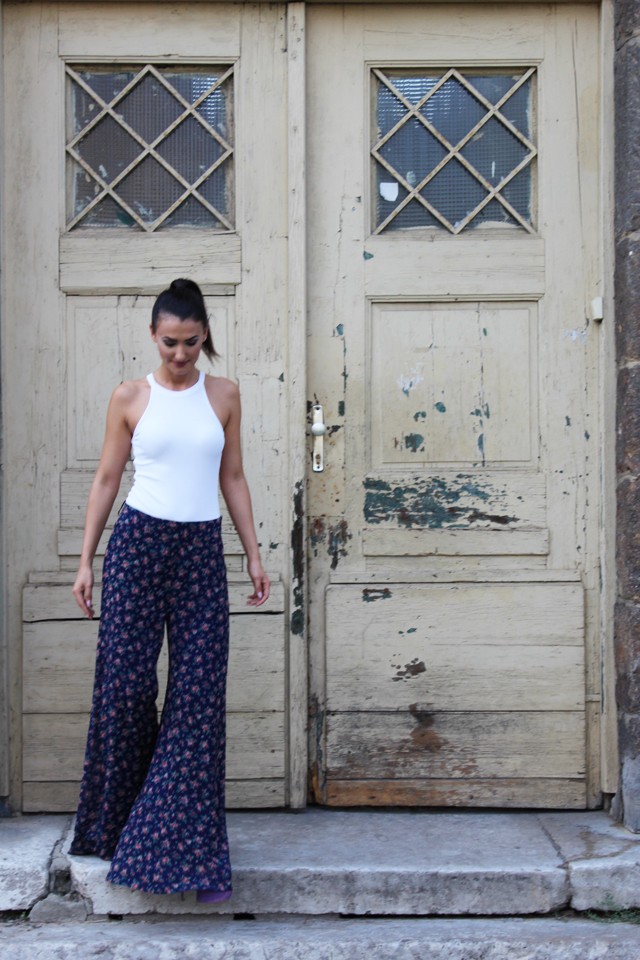 Virágos kedd és turis ruhák