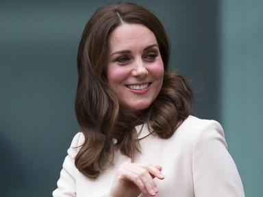 Láthatatlan csizmában Kate Middleton, elég furcsa