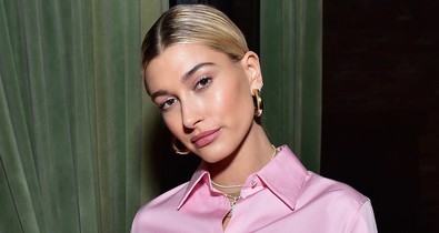 Hailey Bieber és Justin Bieber ennél nem is öltözhettek volna eltérőbben a 2021-es MTV VMA gálán