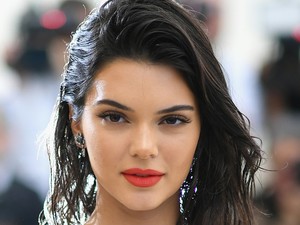 Kendall Jenner kétgyermekes apukával randizik!