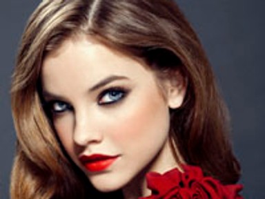 VIDEÓ: Népdalt énekel Palvin Barbi