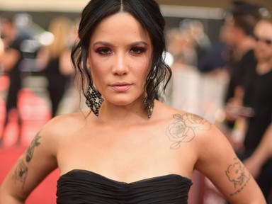 Halsey újabb dögös képet osztott meg, ismét üzenni akar az exének?