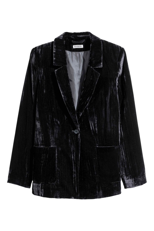 Fekete bársonyblézer H&M Divided 9990 Ft.