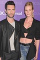 Adam Levine és Anne Vyalitsyna 2 évig igazi álompárnak számított, de ismeretlen okok miatt a topmodell, Anne kiadta a szexi énekes útját, aki azonnal egy újabb topmodellnek kezdett udvarolni.