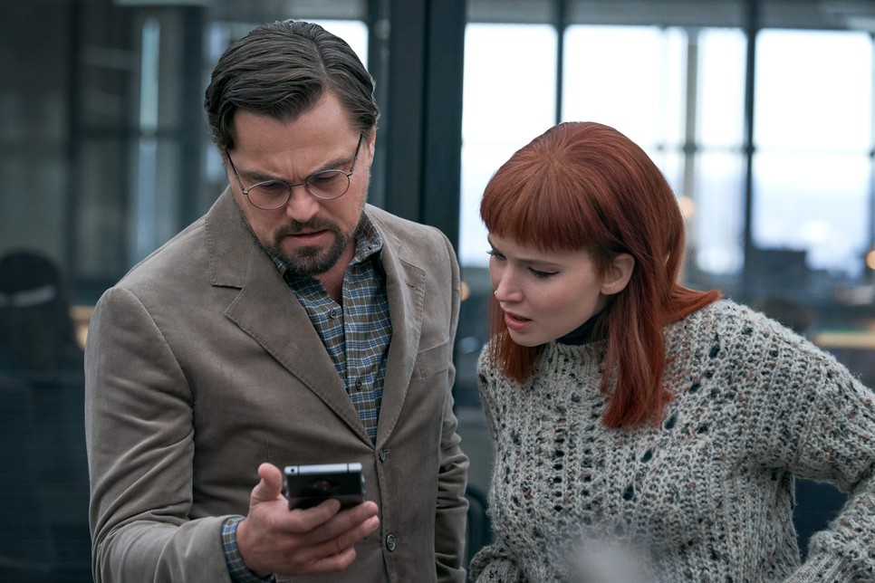 Leonardo DiCaprio, Jennifer Lawrence, "Don't Look Up" (2021). Photo credit: Niko Tavernise / Netflix