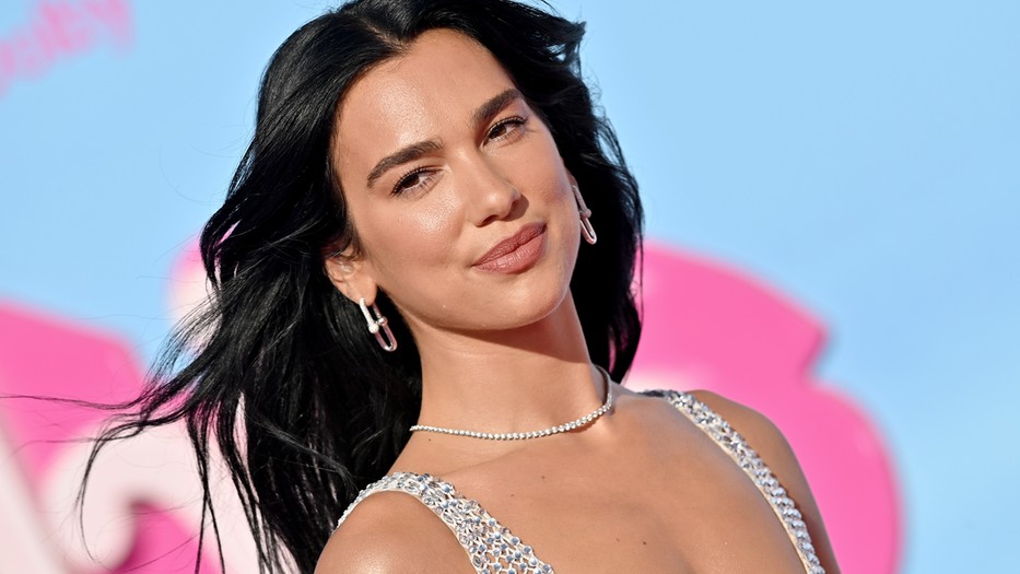 Egyszerűen imádjuk Dua Lipa önazonos stílusát
