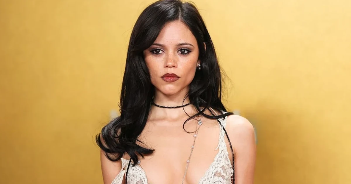 Jenna Ortega sokkoló hírt jelentett be, ennek nem fognak örülni a rajongók