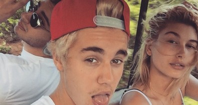 Ezt az énekest választotta Justin és Hailey Bieber az esküvőjükre