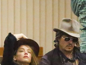Ők a leglepattantabb sztárpáros: Johnny Depp és Amber Heard