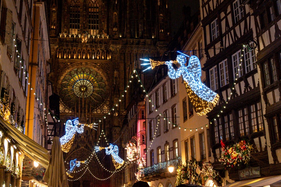 Strasbourg – ahogy minden évben – az év végi ünnepek fővárosává válik, híres karácsonyi vásárával