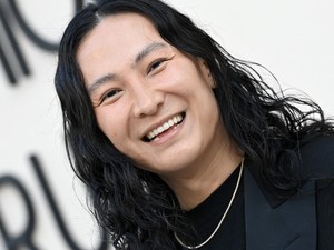 Szexuális zaklatással vádolták, most visszatért a kifutóra a híres divattervező