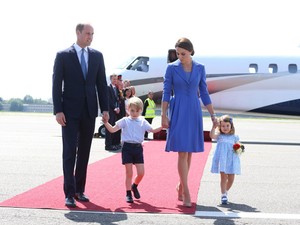 Ez az 5 kép bebizonyítja, hogy György herceg annyira nem érezte a tegnapi kirándulást