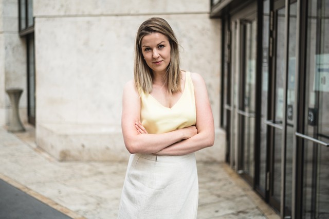 Kratochvill Dóra Ruha:Áeron