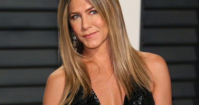 Hogyan egyenesítsd jól a hajad: 10+1 hajvasalási tipp az egészséges, fényes frizura érdekében