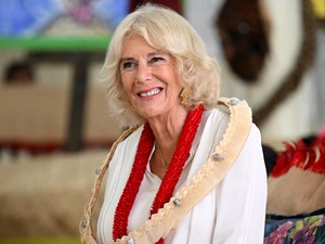 Soha nem volt még ennyire stílusos: Kamilla királyné Diorban nyűgözte le az alattvalókat