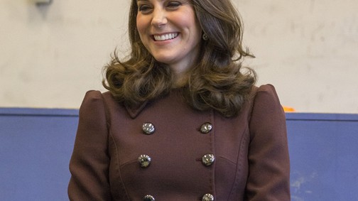 Ezért nem veheti le Katalin hercegné a kabátját nyilvános helyen!