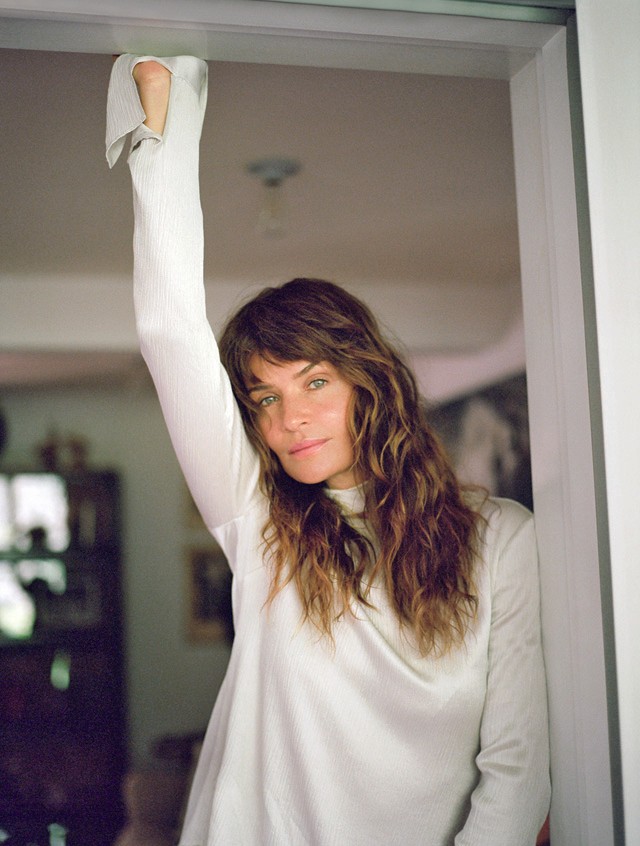 30 éve modellkedik és kirobbanó formában van, ez a titka!