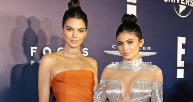 Már megint Kendall és Kylie Jennert szidja az internet népe!