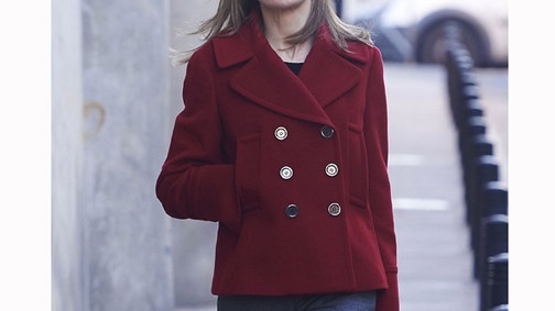 A spanyol királyné tökéletes business lookja