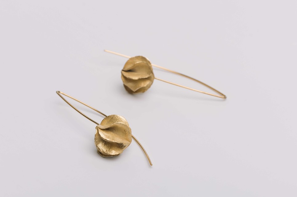 Fekete Fruzsi ékszer, Fotó: Liszkay Lilla