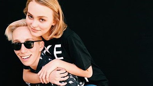 Johnny Depp kislánya nagyon bátor volt, máris ikonná lett