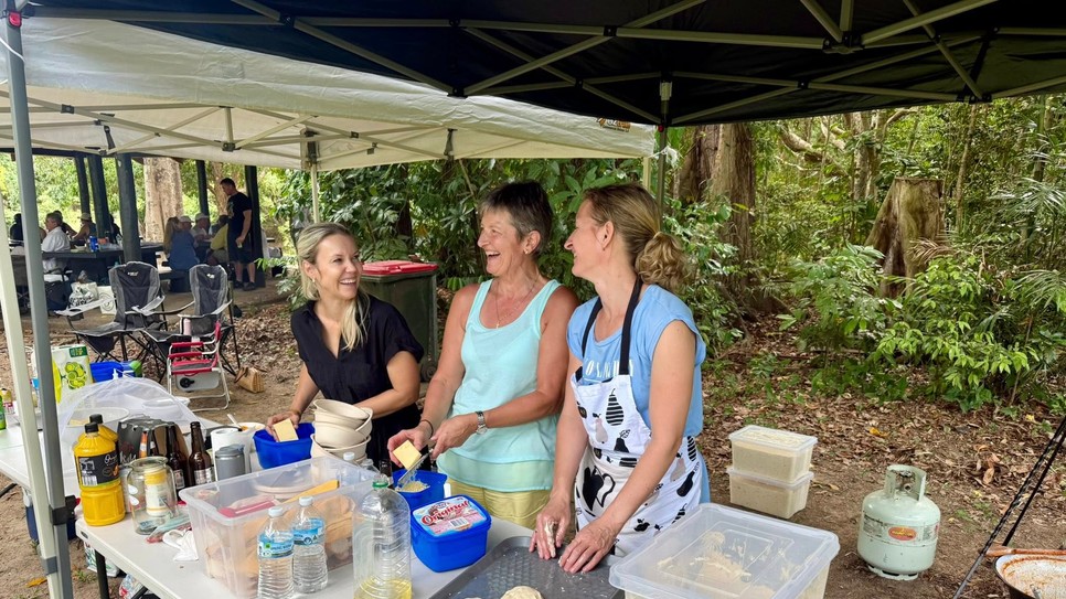 Gyalog Emese, Becker Panna, Neninger Panni a magyar fesztiválon