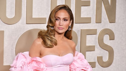 Jennifer Lopez rövidre vágatta a haját, és most mindenki ilyen frizurát akar