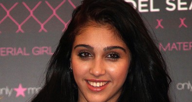 Az emberek képtelenek mit kezdeni Madonna lányának a hónaljszőrével