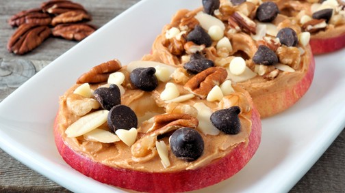 Ezt készítsd magadnak szilveszteri nasinak: ellenállhatatlan almafalatok