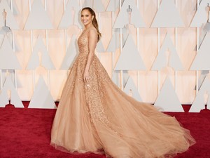 20 alkalom, amikor Jennifer Lopez igazi hercegnőnek öltözött