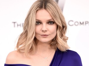 Ritka pillanatok: Mihalik Enikő itthon van, és minden percét élvezi!