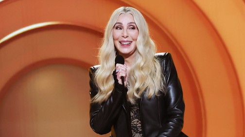 Cher okozta az idei Grammy legkínosabb pillanatát, zavarbaejtő jeleneteket láthattak a nézők