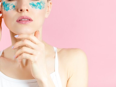 Van megoldás a puffadt, táskás szemek ellen!