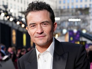 Máris megvan Katy Perry utódja? Egy titokzatos nővel nyaral Orlando Bloom