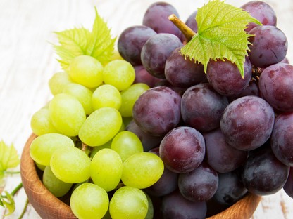 Pofonegyszerű szőlős finomság vacsi utánra