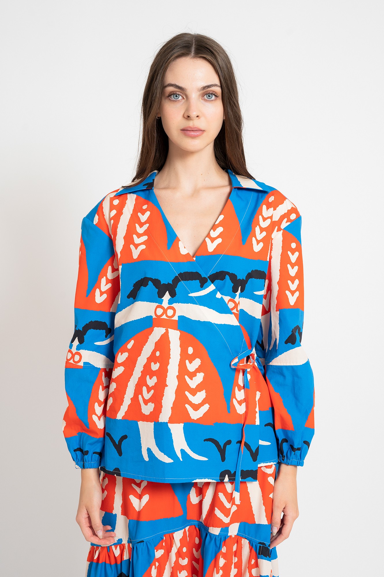 Eged Enikő illusztrációi – folklór motívumok kortárs újraértelmezésben, amelyek alapját adták a tomcsányi közös mintáinak fotó: Albert Alianna 