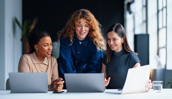 Ezért válik pokollá egy jó munkahely, ha a féltékenység átveszi az irányítást