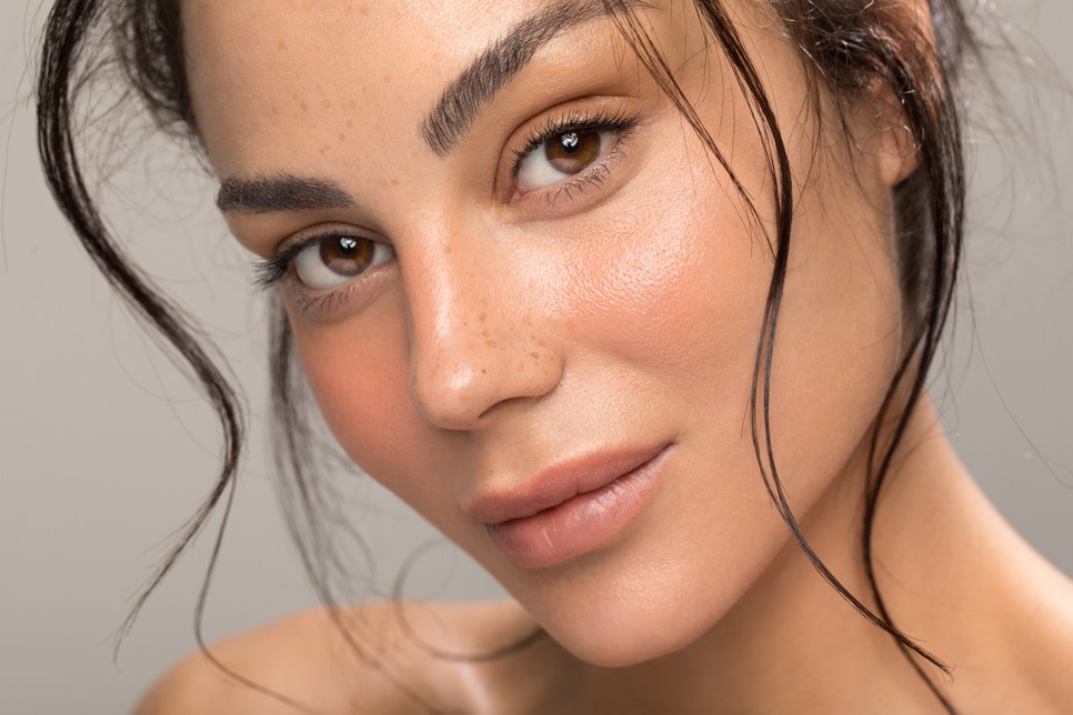 A vámpírterápia különösen hatásos a sötét foltok ellen, de a kollagén termelődését is elősegíti