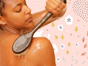 7 tipp, hogy hogyan tüntesd el a pattanásokat a hátadon