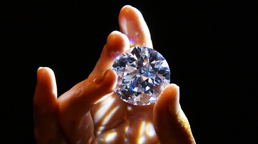 Lenyűgöző fotók a világ legnagyobb és legtökéletesebb gyémántjáról