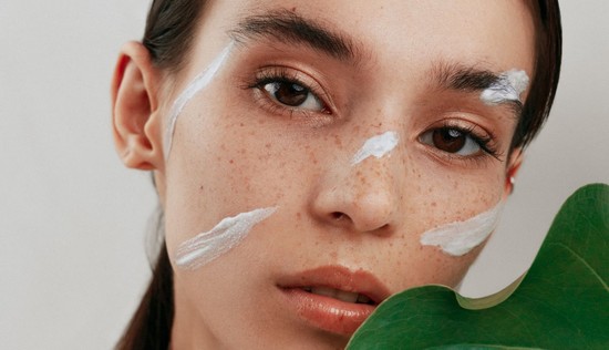 Ezzel a csavarral gyönyörű arcbőröd lesz nyárra