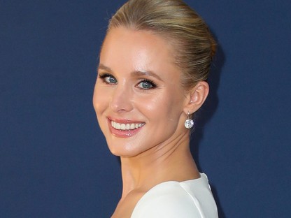 Kristen Bell ruhája teljesen minimalista és ez benne a gyönyörű