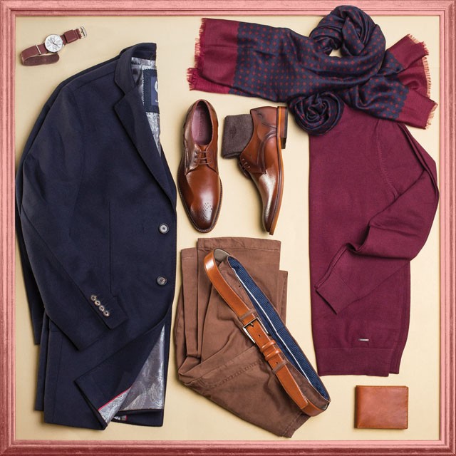 Sötét kék kabát, Lavard, 100 990 Ft helyett 69 990 Ft. Nadrág, Olymp, 24 500 Ft helyett 16 900 Ft. Bőr őv, Lavard, 19 990 Ft helyett 12 990 Ft. Bordó pulóver, Kennet Street, 18 600 Ft helyett 9 300 Ft. Sál, Kennet Street, 12 400 Ft helyett 6 169 Ft. Pénztárca, Bags & More, 17 990 Ft helyett 9 990 Ft. Cipő, Lavard, 43 990 Ft helyett 29 990 Ft. Zokni, Saxoo London, 1 990 Ft helyett 1 390 Ft. Óra, BL Óraszalon, Police, 49 900 Ft helyett 34 900.