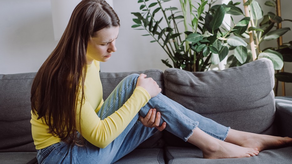 A lipödéma gyakran halmozódik a családban, és szinte kizárólag nőket érint