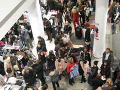 Kifosztották a budapesti H&M üzletet!