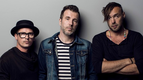 Mobiltelefonnal rögzítette új klipjét a Roy és Ádám