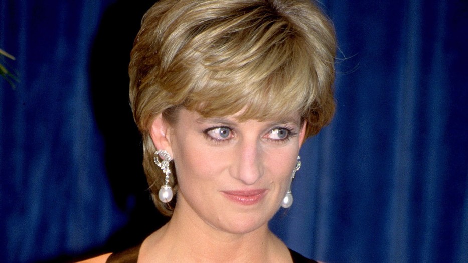 A palota nem szerette volna, ha nyilvánosságra kerül az a fotó, amely Diana hercegnéről és David Bowie-ról készült